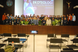 Merawat Bumi, Membaca Iman : STAKat Negeri Pontianak dalam Konferensi Mahasiswa Teologi 2025